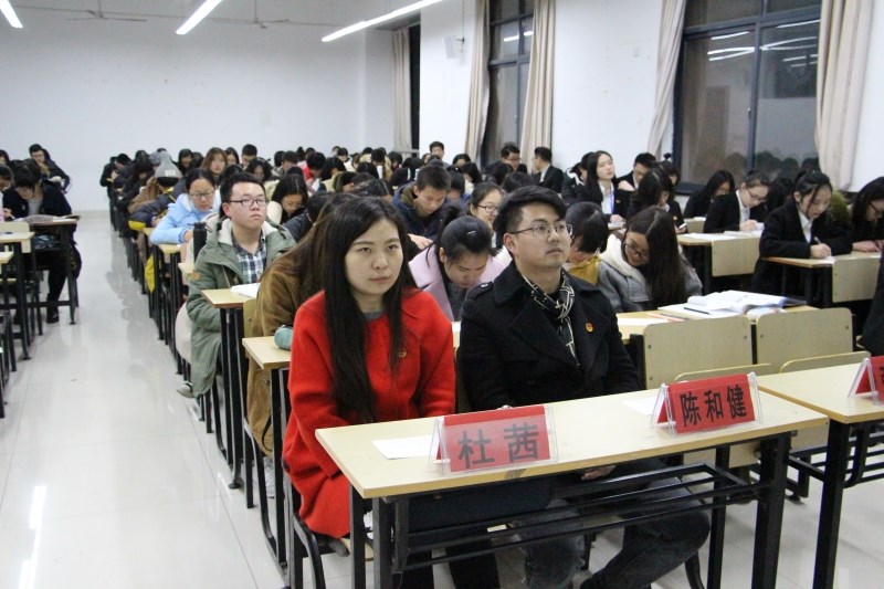 2016-12-14 团学代表大会 徐仲寅6_副本.jpg 2016-12-14 团学代表大会 徐仲寅6_副本.jpg